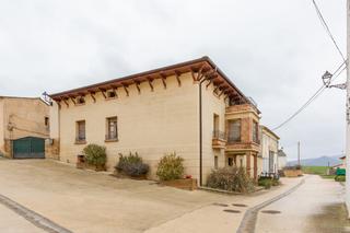 Casa aparellada a Villanueva de yerri - calle mayor 17. Casa en murillo de yerri