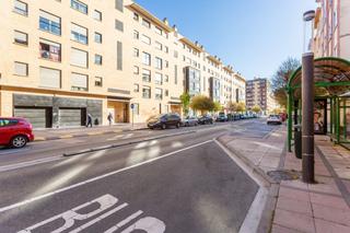 Autoparkplatz  Pamplona-iruña - marcelo celayeta. Se vende garaje mas trastero en marcelo celayeta