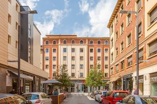 Pis a Pamplona-iruña - francisco bergamín 14. Se vende piso reformado íntegramente de 100 metros cuadrados en