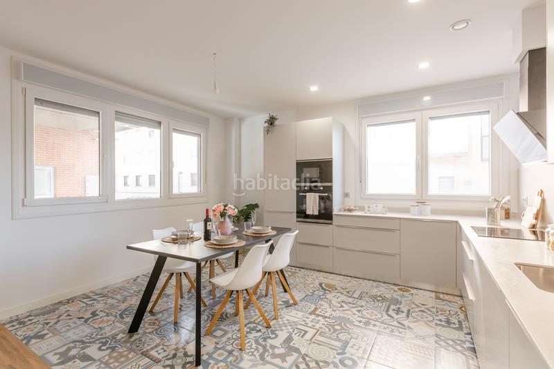 Foto 90c029f1-ebe4-45f6-86a8-3cc15ab2ea3f. Appartamento in pamplona-iruña - santos de ochandotegui 54 in Pamplona / Iruña