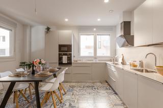 Appartement à Pamplona-iruña - santos de ochandotegui 54. Inmobiliaria cidenar vende este loft a estrenar en esquina de 3