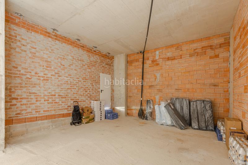 Foto f1ce914e-9f02-46e6-bd5e-d5d9d8b54476. Lloguer local comercial a pamplona-iruña - calle madrid 26 a Pamplona / Iruña