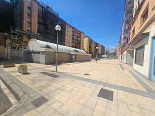 Miete Geschäftsraum in Pamplona-iruña - iturrama  5 trasera. Descubre este increíble local en alquiler, ideal para tu próximo