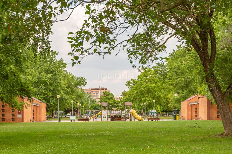 Foto 90ff573e-3da9-4f5b-bcf4-29aad0b9722b. Alquiler piso en pamplona-iruña - plaza felix huarte 0 para estudiantes piso 4 hab en alquiler en Pamplona / Iruña