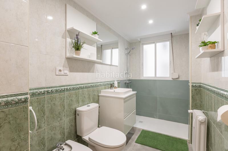 Foto 9b3ef096-6fb3-4ae7-9b4b-6375f117c75a. Rent flat in pamplona-iruña - plaza felix huarte 0 in Pamplona / Iruña