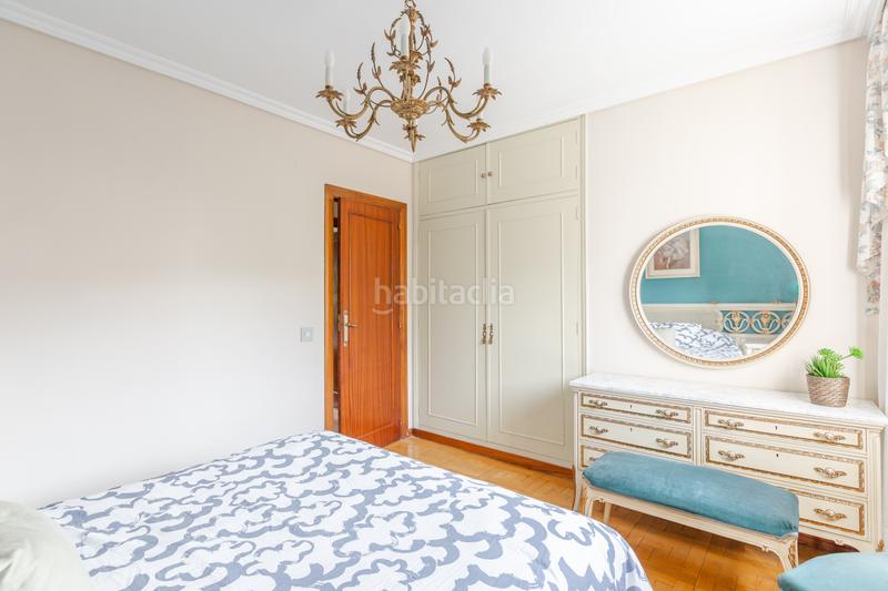 Foto 1b2fdea5-8fc7-4b60-971c-fd0b6c875dda. Piso en pamplona-iruña - calle san juan bosco 9 estupendo piso de 4 hab con garaje en Iturrama en Pamplona / Iruña