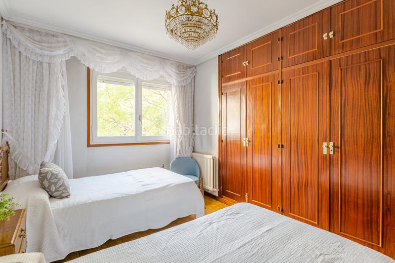 Foto bf0a924f-7074-4903-9efc-657d4146dbb0. Piso en pamplona-iruña - calle san juan bosco 9 estupendo piso de 4 hab con garaje en Iturrama en Pamplona / Iruña