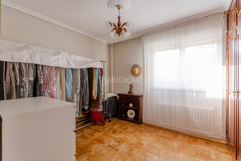 Foto da860a42-3ce9-49ed-b2fb-119bc8d8db9c. Piso en pamplona-iruña - calle san juan bosco 9 estupendo piso de 4 hab con garaje en Iturrama en Pamplona / Iruña