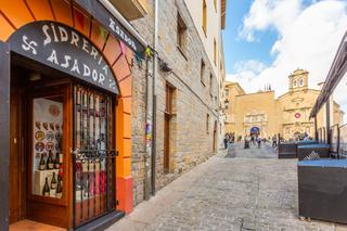 Geschäftsraum in Pamplona-iruña - calle santo domingo 39. Fabuloso asador sidreria funcionado 37 años en el casco viejo en