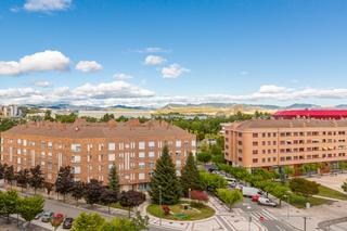 Etagenwohnung  Pamplona-iruña - zolina 12. Venta piso zona universidad y sadar