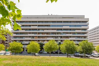 Pis a Pamplona-iruña - isabel garbayo ayala 43. Espectacular vivienda con terraza en la zona alta del soto de le