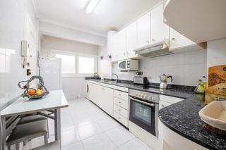 Etagenwohnung  Santander - cl las rederas 3. Piso reformado en zona puerto de santander.