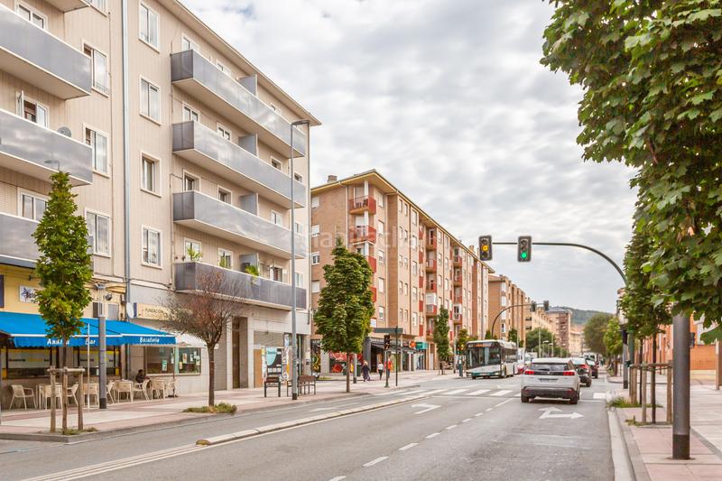 Foto f2f635c0-e804-42e2-8c2e-9c936b5cb2cd. Pis a pamplona-iruña - marcelo celayeta 108 a Rochapea Pamplona / Iruña