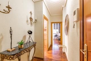 Appartement  Pamplona-iruña - san alberto magno 6. Venta piso san juan