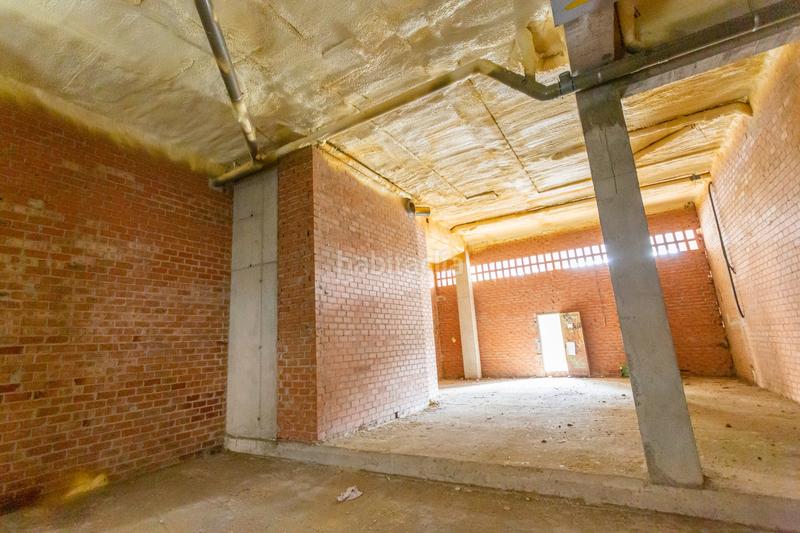 Foto a3129258-dd28-4547-8a67-a3b8c5153156. Local comercial local en venta en paseo anelier 7 en Pamplona / Iruña