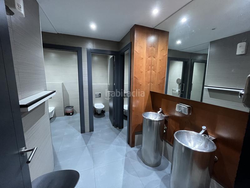 Foto c5ea594a-4ebd-4ff9-adee-aa0d5ecd8736. Local comercial a San Juan Pamplona / Iruña