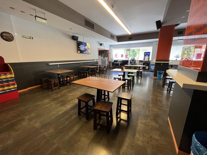 Foto c0d3d21f-07d5-45a3-a115-b1f66a0c0eee. Local comercial a San Juan Pamplona / Iruña