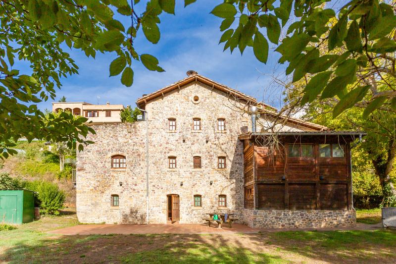 Foto a7ae95d3-9e06-4cc7-8986-d8233dcb2662. Casa en aoiz-agoitz - camino del molino s/n venta asadorrestaurantesagardotegia en Aoiz / Agoitz