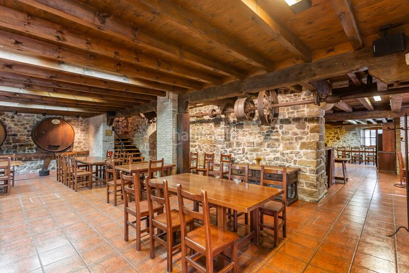 Foto e454bd5f-5b9d-41e0-9311-04d0edf3c2da. Casa en aoiz-agoitz - camino del molino s/n venta asadorrestaurantesagardotegia en Aoiz / Agoitz
