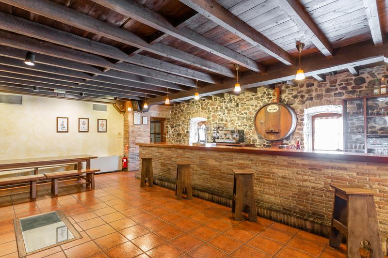 Foto f462c29b-2286-417f-aac6-61a87e0b50fe. Casa en aoiz-agoitz - camino del molino s/n venta asadorrestaurantesagardotegia en Aoiz / Agoitz