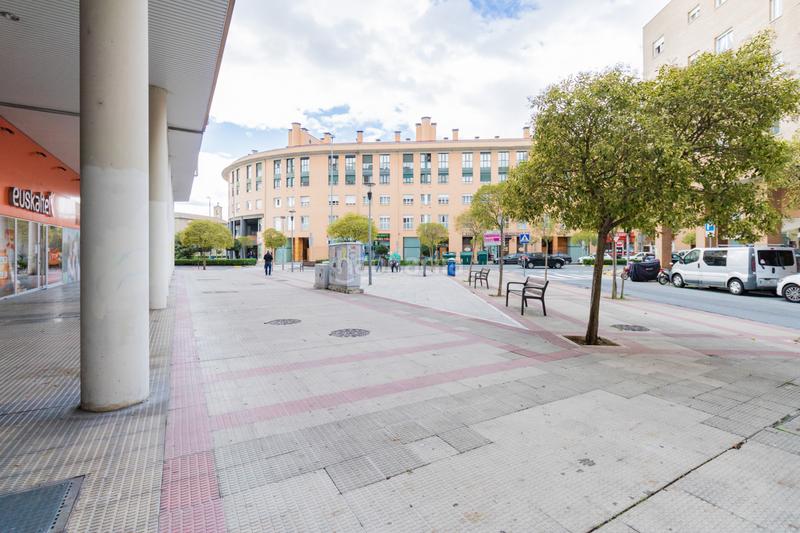 Foto eeb19dcd-0f97-4a4e-94be-0c5d38c24310. Geschäftsraum in Ansoáin - calle canteras 4 in Ansoáin