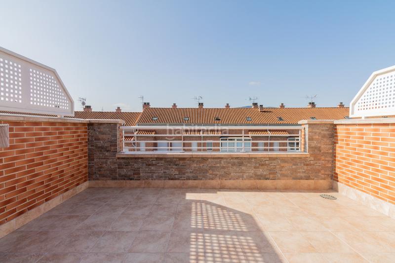 Foto 5491710f-f2e3-445c-8d53-8be22c786637. Casa adosada en tablada 41 chalet pareado con jardin en zizur mayor en Zizur Mayor / Zizur Nagusia