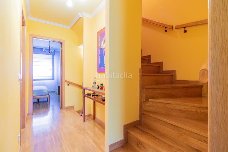 Foto fee2bb44-a68c-4435-ab61-f6c1f19a64b0. Casa adosada en tablada 41 chalet pareado con jardin en zizur mayor en Zizur Mayor / Zizur Nagusia