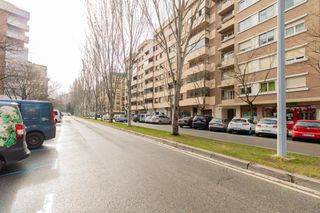 Local Comercial a Pamplona-Iruña - CALLE ITURRAMA 34 TRASERA