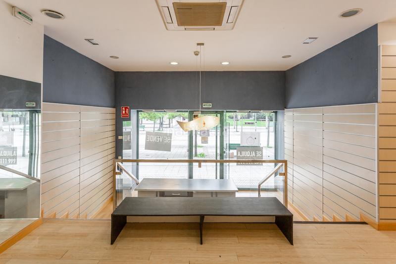 Foto 505cccec-9bc8-4b20-a53d-5667ada4c894. Local commercial dans Mendebaldea - Ermitagaña Pamplona / Iruña