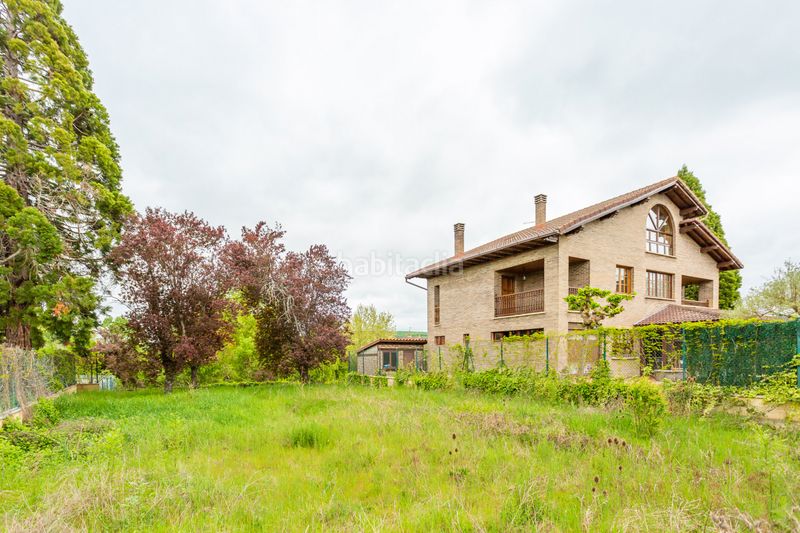 Foto d794969b-8505-413b-ae01-a9ac613e1d49. Finca rústica a Aranguren