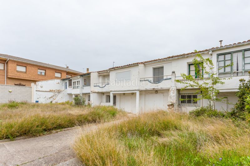 Foto a088c593-a1a4-402f-bc13-200adf51e6a8. Finca rústica a Peralta