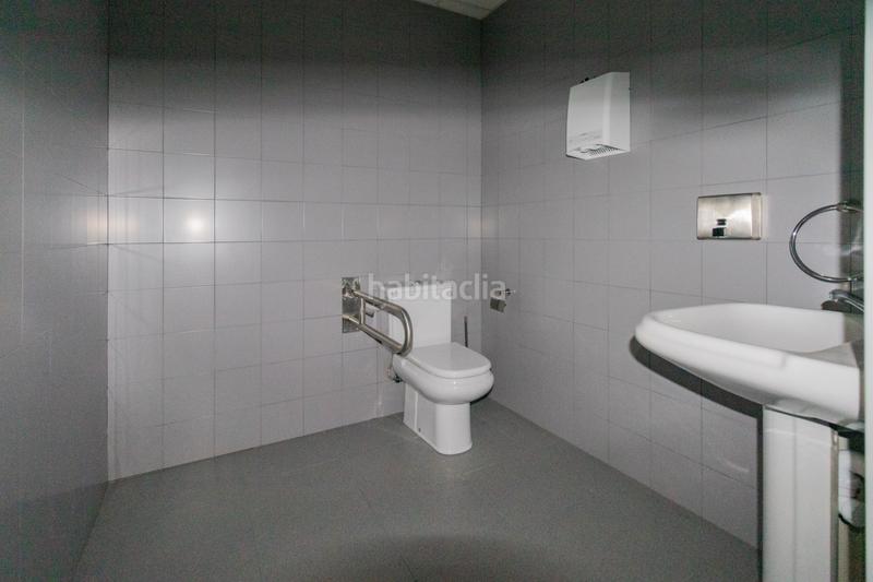 Foto 184230bb-4e1b-48cc-a37f-3e9a2ef04f46. Local comercial a Burlada-burlata - calle mayor 14 a Burlada