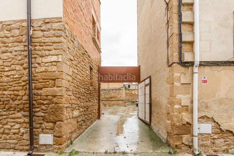 Foto 37c56e87-8419-41a9-904d-034ad22f66a5. Casa en Murillo el Cuende - calle santa fe 10 se vende casa , en el centro del pueblo , a 30 minutos de pamplona y a tan solo diez kilómetros del castillo en Murillo el Cuende