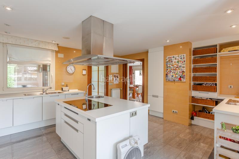 Foto 909b08ec-47b0-4740-b4e1-0b8a305589b0. Haus in gorraiz - zaldoko 47 in Olaz Valle de Egüés / Eguesibar