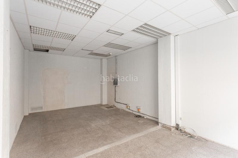 Foto 1c7e258b-6fcd-43c7-83a0-b887ab8c134a. Local comercial en Berriozar - avenida guipuzkoa 30 local en Berriozar