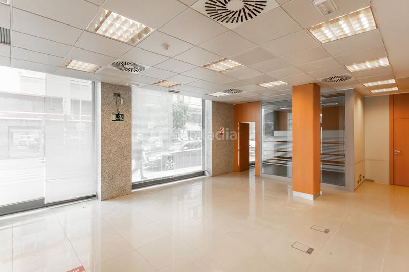 Foto 42280be3-edc5-4ace-a424-f53b8c9c2319. Local comercial en Berriozar - avenida guipuzkoa 30 local en Berriozar