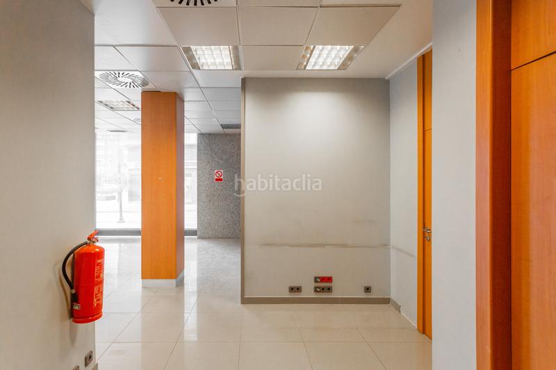 Foto 8df8e3d3-59cc-4a19-84f6-8da01560608e. Local comercial en Berriozar - avenida guipuzkoa 30 local en Berriozar
