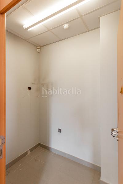 Foto b6350a07-404e-43a2-99e6-e5148356de66. Local comercial en Berriozar - avenida guipuzkoa 30 local en Berriozar
