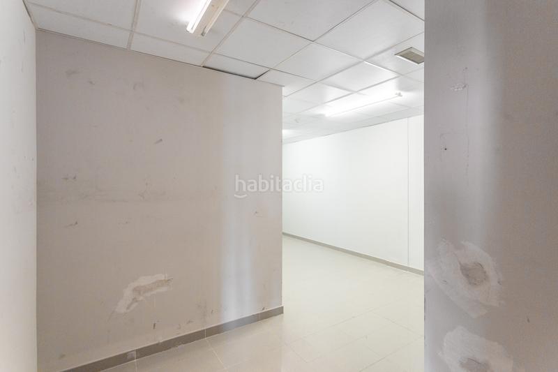 Foto f8f164b6-1c68-4546-9bba-8af2c239e6da. Local comercial en Berriozar - avenida guipuzkoa 30 local en Berriozar