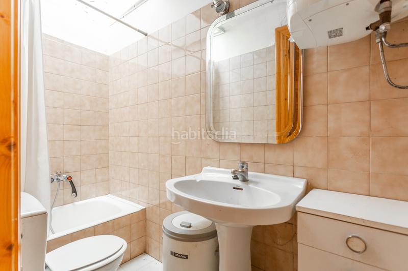 Foto 0e3ff106-d7b9-40ab-bcd7-760d6704825d. Casa en Monreal - santa barbara 22 inmobiliaria cidenar vende esta casa en el publo en la calle santa barbara con 4 habitaciones. en Monreal