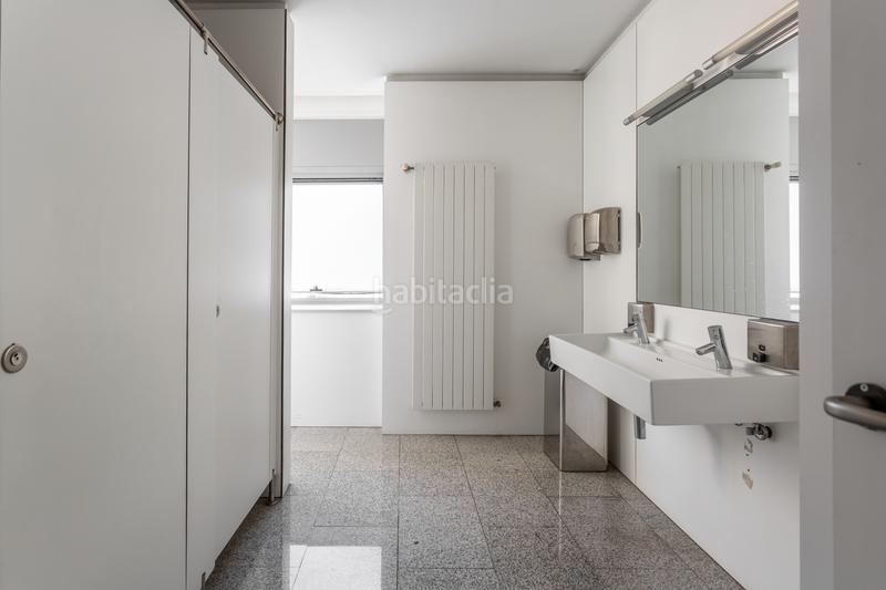 Foto 0f658406-3a21-49b9-8832-f53766e45e49. Alquiler oficina en zizur mayor-zizur nagusia - etxesakan 28 alquiler oficinas edificio azysa en Zizur Mayor / Zizur Nagusia