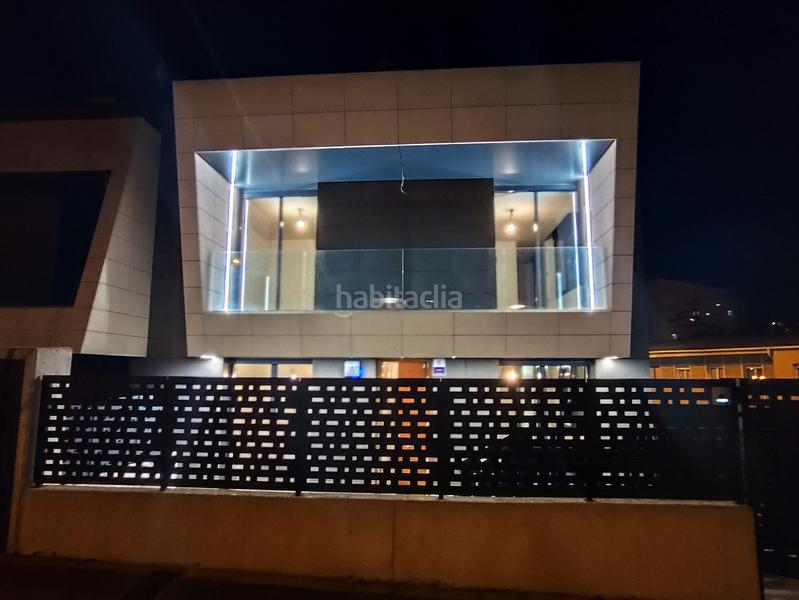 Foto c2f4ed00-0f19-40a9-afd5-36f29293af79. Casa pareada chale de lujo en Beloso en Beloso Pamplona / Iruña