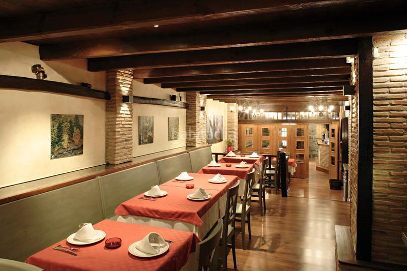 Foto 149c3e74-cc42-4277-85fd-5e140d50f4b2. Geschäftsraum in pamplona-iruña - calle santo domingo 39 in Pamplona / Iruña