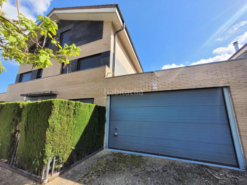 Foto 8ebf3b60-dcf0-4fc1-8224-d7fdd6cd4843. Casa aparellada a zuasti - concejo de Iza 15 a Iza