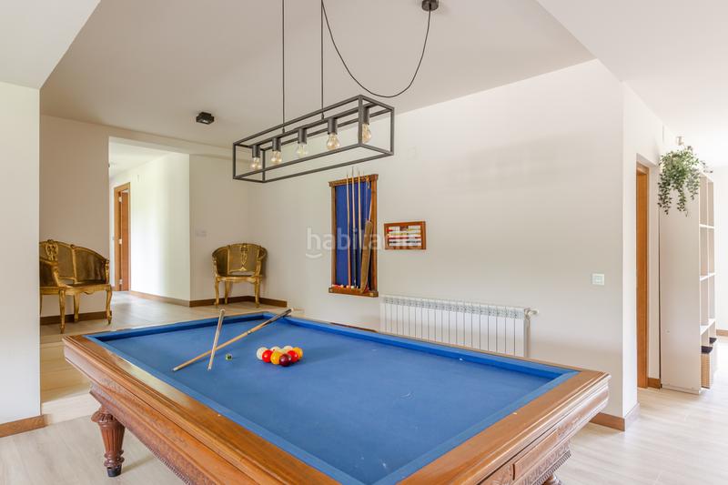Foto 01b879a6-57e0-42d4-ac41-ec24ff6af329. Casa en burutain - calle bentaldea 44 inmobiliaria cidenar vende este espectacular chalet construido en una parcela de 4.410 metros en Anue