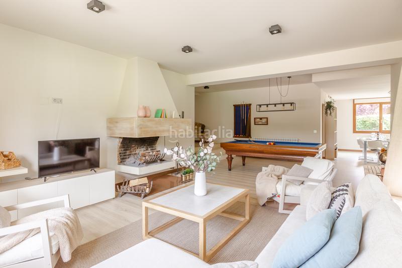 Foto 5220b8b9-df74-4065-b3c9-c3a0be15249f. Casa en burutain - calle bentaldea 44 inmobiliaria cidenar vende este espectacular chalet construido en una parcela de 4.410 metros en Anue
