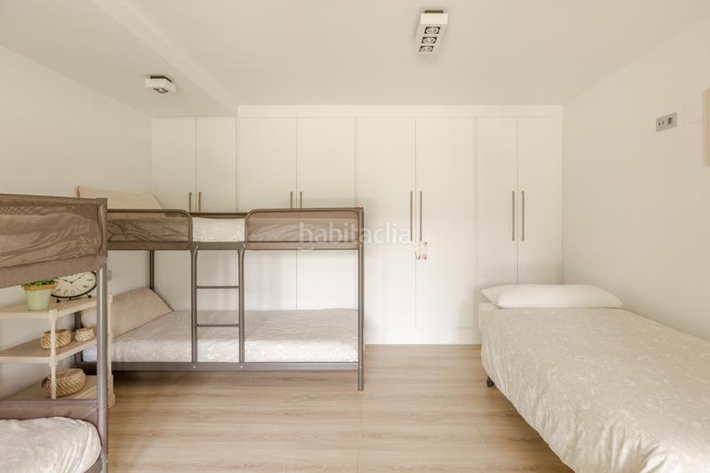 Foto c00856ac-032e-4511-b798-258645a543c4. Casa en burutain - calle bentaldea 44 inmobiliaria cidenar vende este espectacular chalet construido en una parcela de 4.410 metros en Anue