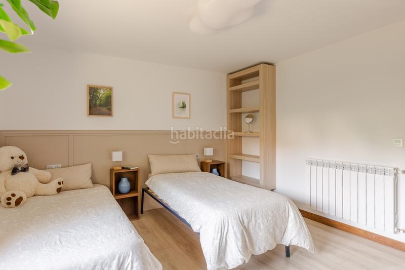 Foto c1bf3a41-44c6-4089-9c6d-d92fcae8d7cd. Casa en burutain - calle bentaldea 44 inmobiliaria cidenar vende este espectacular chalet construido en una parcela de 4.410 metros en Anue