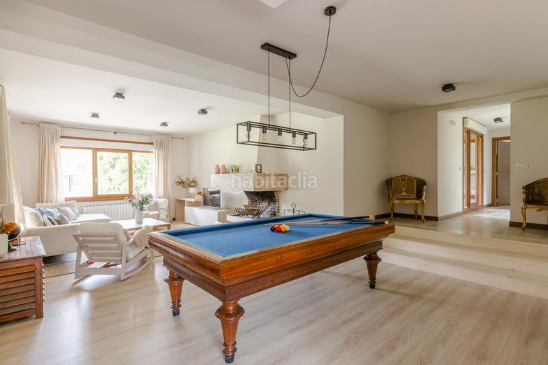 Foto cacaedf0-fd21-4e78-b73b-3a073935df9c. Casa en burutain - calle bentaldea 44 inmobiliaria cidenar vende este espectacular chalet construido en una parcela de 4.410 metros en Anue
