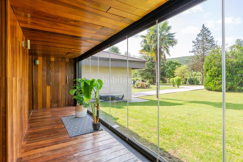 Foto d62690e1-475c-4b29-9a57-1244d7ed187c. Casa en burutain - calle bentaldea 44 inmobiliaria cidenar vende este espectacular chalet construido en una parcela de 4.410 metros en Anue